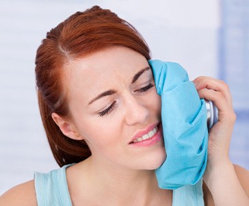 Lady has oral pain